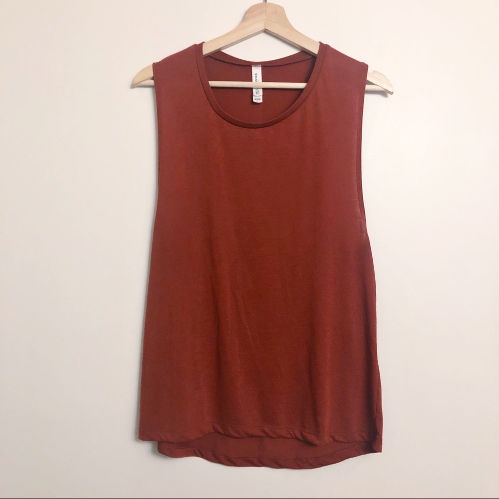 Bella Canvas Flowy Scoop Muscle Tank Brick Size L